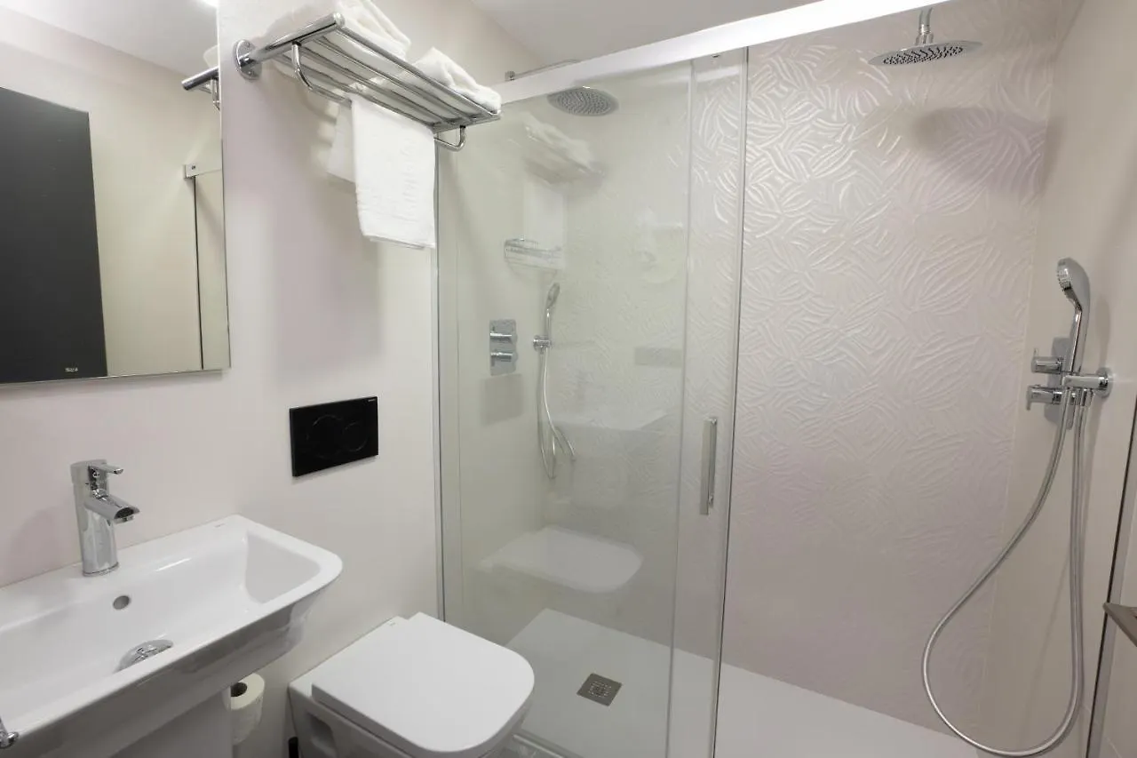 Guest house Nerja-Centro-Jacuzzi- Mirador De La Ermita- Adults Recommended Hotel