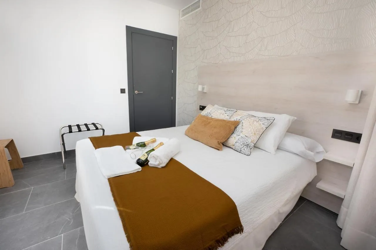 Nerja-Centro-Jacuzzi- Mirador De La Ermita- Adults Recommended Hotel 0*, Nerja